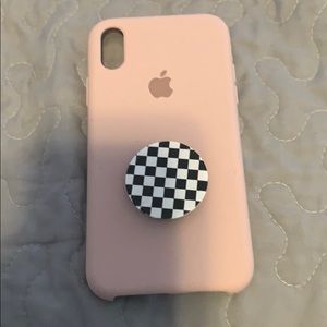 Apple phone case with checkerboard pop socket